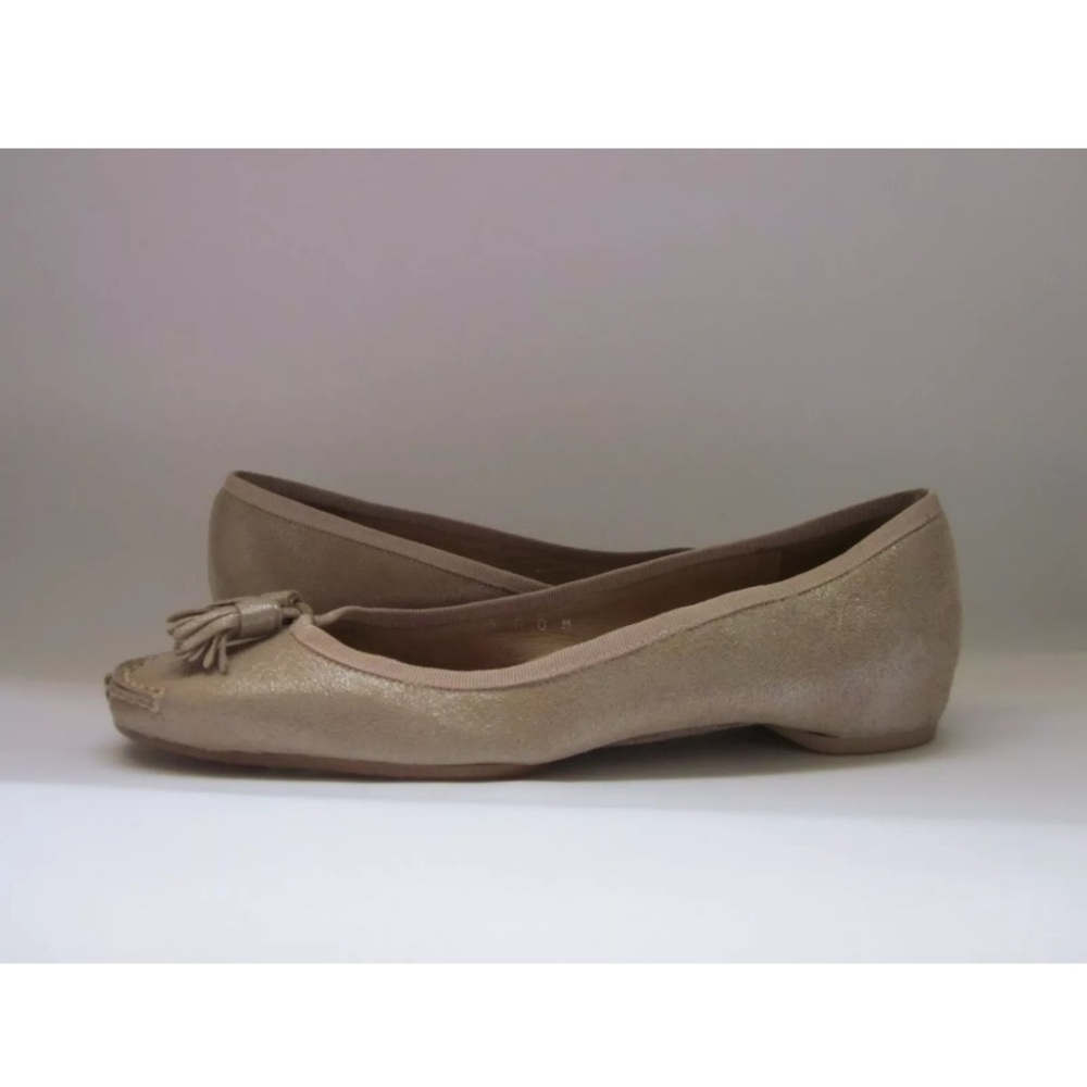 Donald J Pliner Becan Sand Slip On Flats